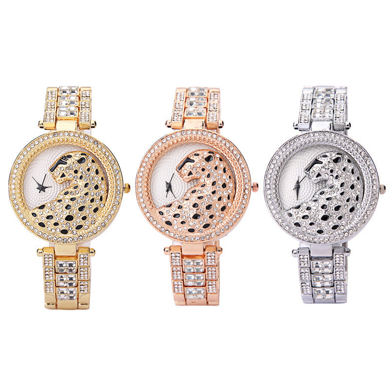 Montre pour femme à imprimé léopard et diamants tridimensionnels